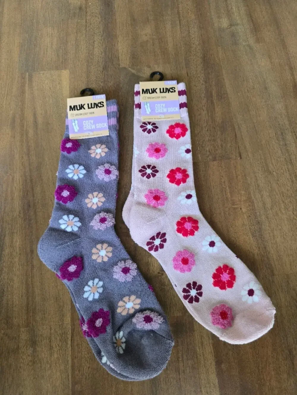 MUK LUKS Women's Dream Step Cozy Crew Sock, 1-Pack Lot of 2 Pink/Purple  Flowers